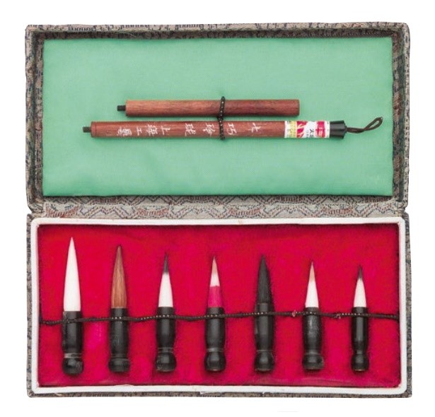 SET 7 PINCELES ORIENTALES Y MANGO