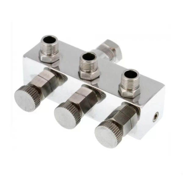 CONECTOR 3 SALIDAS 1/8 CON REGULADOR AIRE